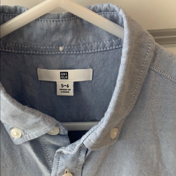 Uniqlo | Boy’s button up shirt - Picture 2 of 3
